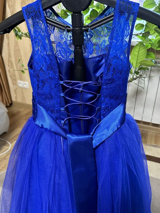 Випускне плаття для дівчинки