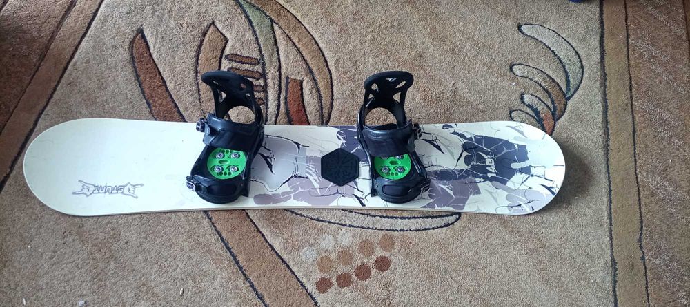 Deska Snowboardowa Crazy Creek 140 + wiązania Burton