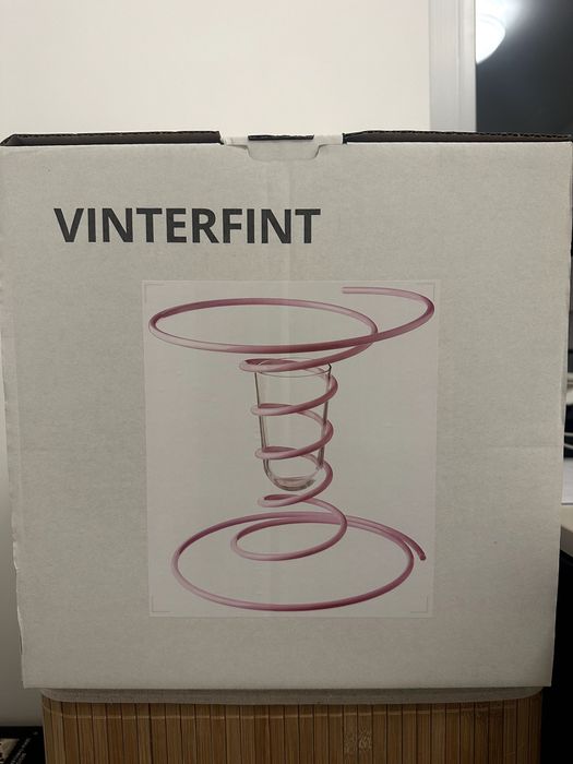 Różowy wazon Ikea x Gustaf Westman VINTERFINT