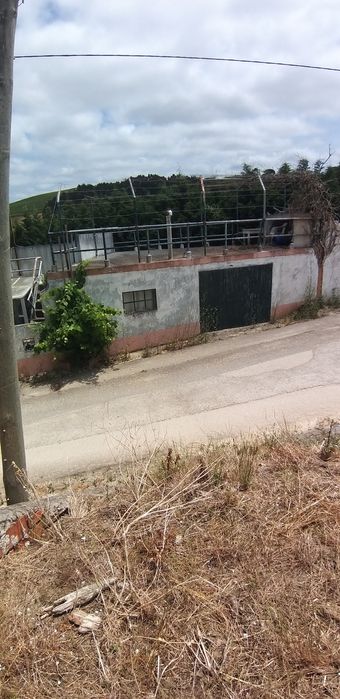 Casa térrea  Sobral de Monte Agraço