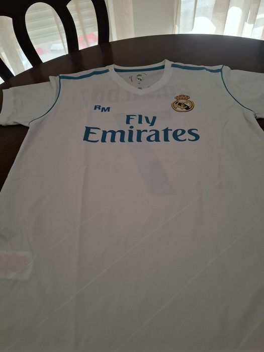 Desporto.Camisola nova e autenticada pelo proprio pp