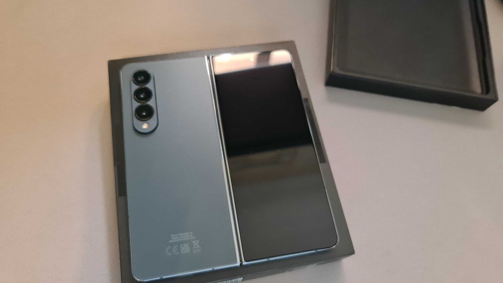 Samsung Z Fold 4 256GB Recondicionado + S Pen