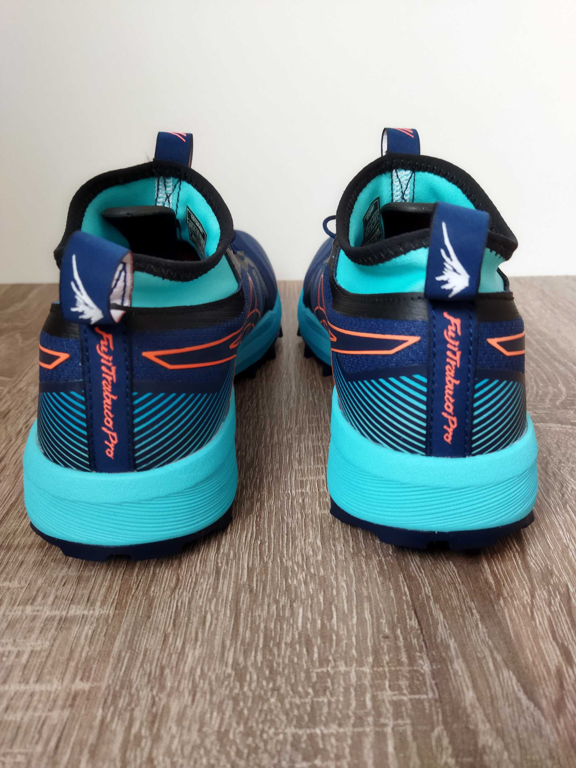 Кроссовки Asics Fujitrabuco PRO