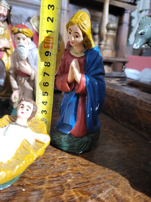 Stare figurki do Szopki Bożonarodzeniowej Stajenka