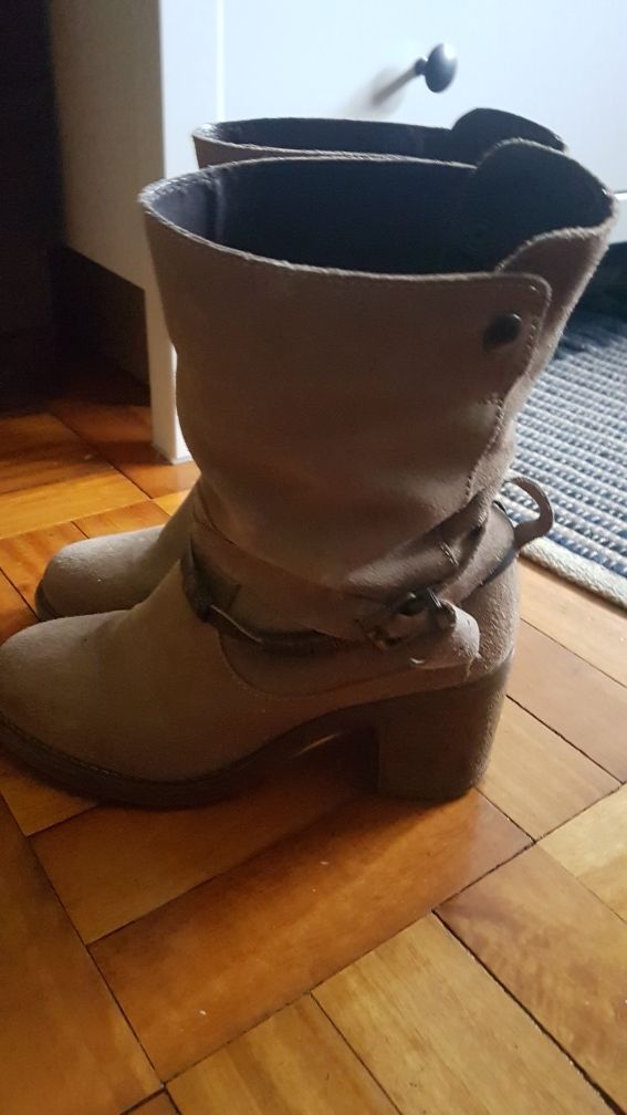 Botas camurça camel