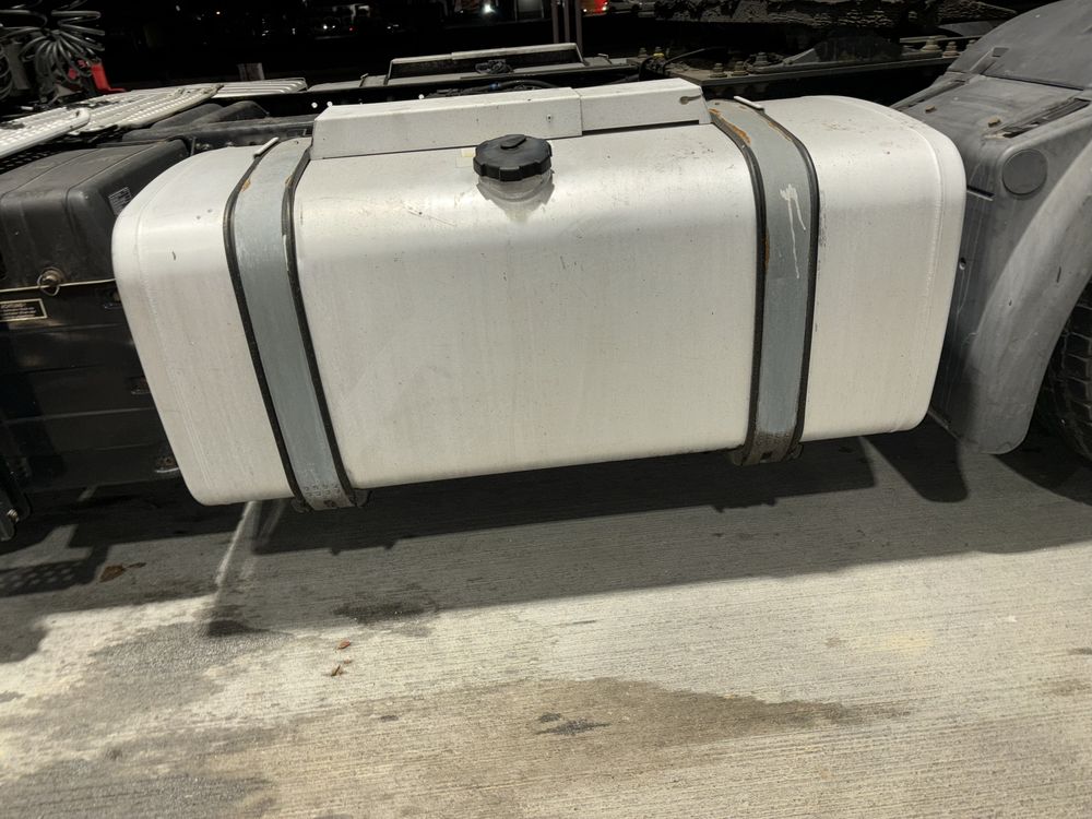 Zbiornik paliwa MAN TGX LowDeck mega 480l komplet