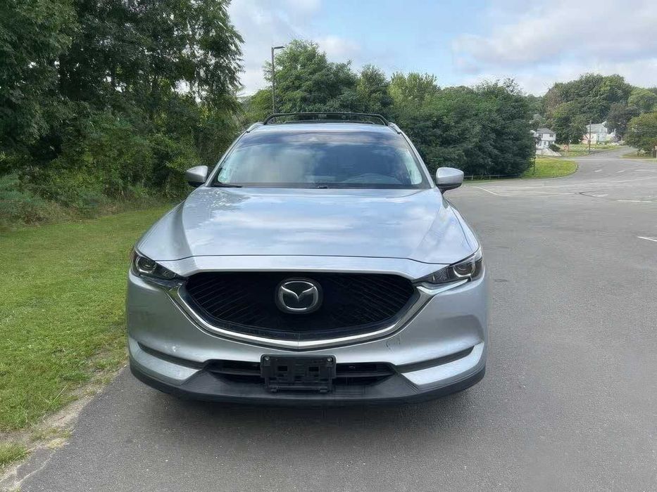 Mazda CX-5 Touring      2018