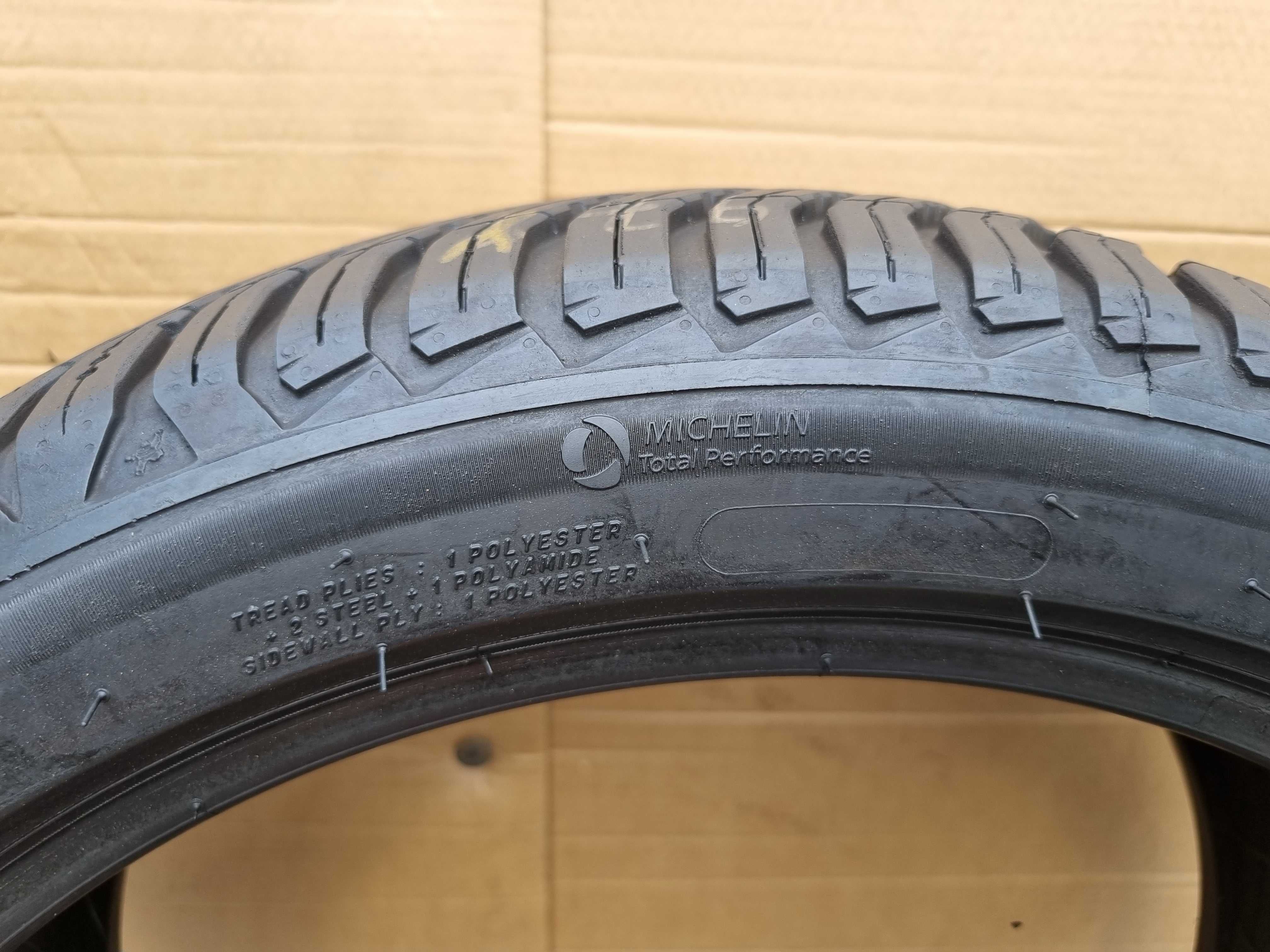 Opony Całoroczne 245/40/18 97Y Michelin CrossClimat 2 Rok 2023