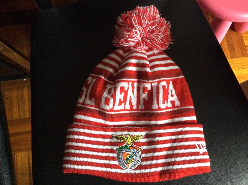 Gorro de Benfica em bom estado