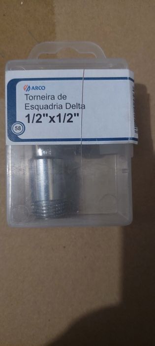 Vendo pack de torneira e rolo de estor