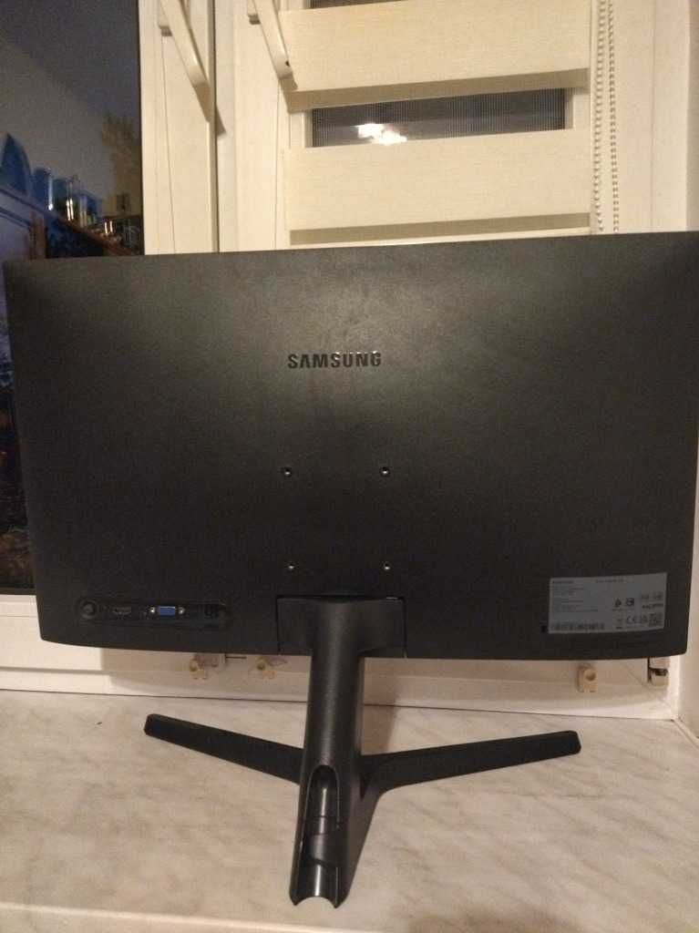 Monitor Samsung SR350 (LS24R350FZUXEN)