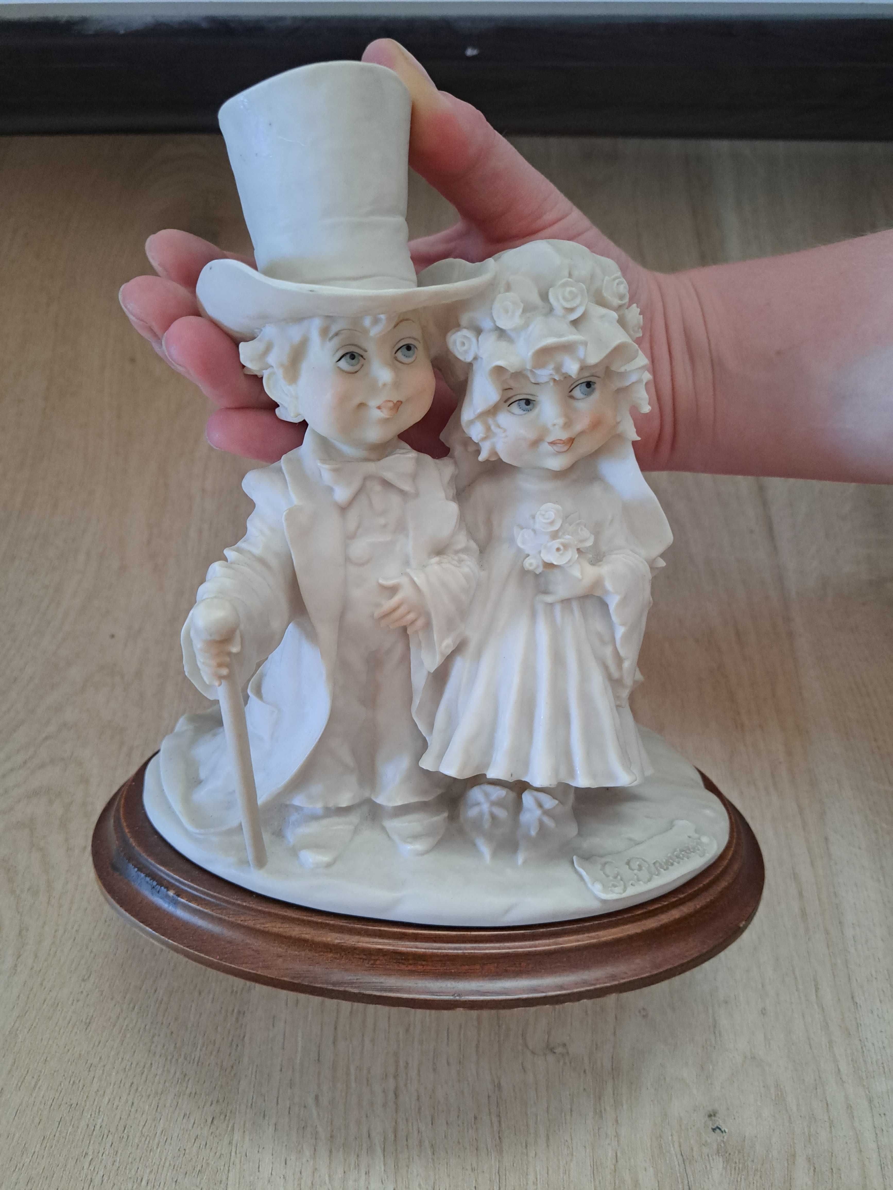 Armani figurine vintage brid and groom