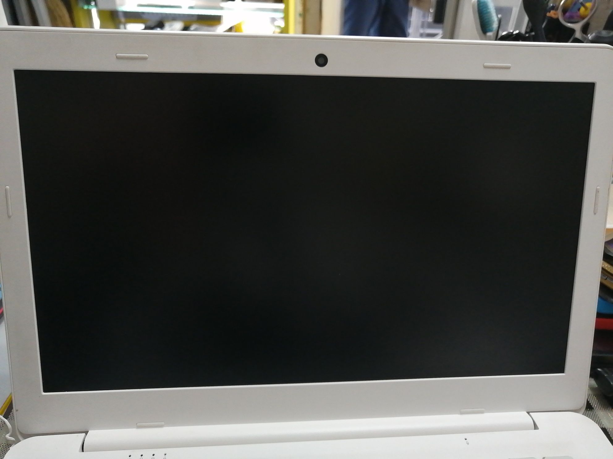 Ноутбук BRAVIS NB133 на запчасти