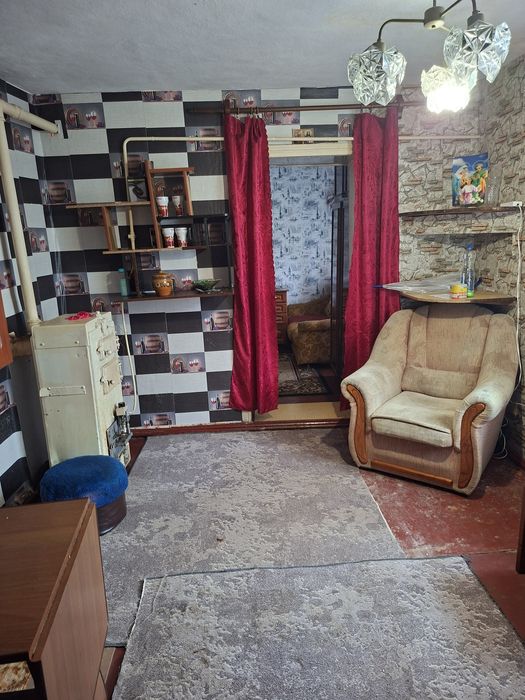 Частина будинку на Кущівці за 6000 грн.