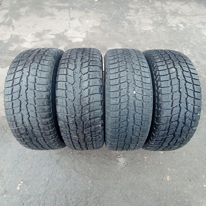 Шини 205/65/15 TOYO 4шт