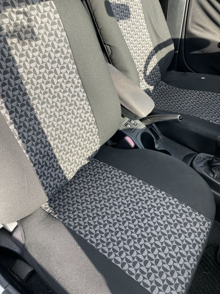 Mitsubishi Carisma GDI 1.8 16V 122KM