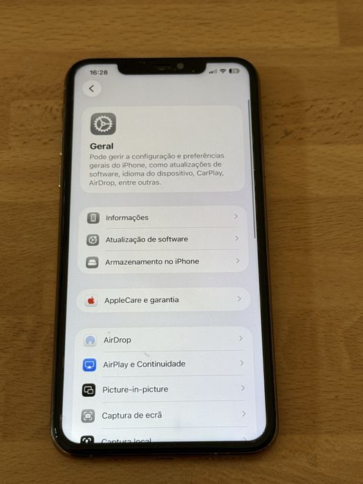 Iphone 11 pro max 64gb dourado ios 26 desbloqueado(ACEITO RETOMA)