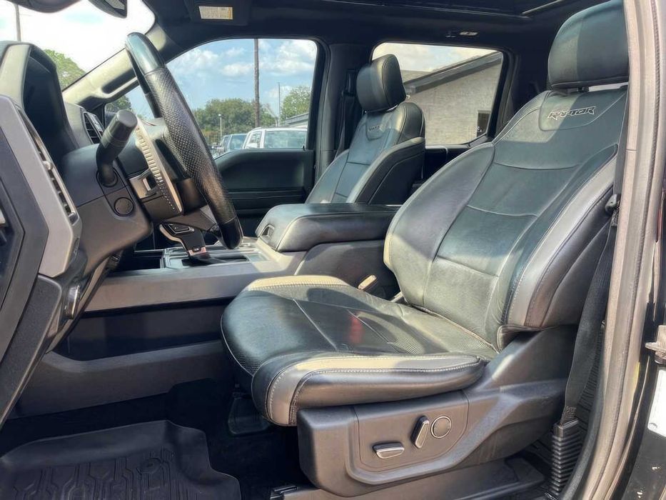 Ford F-150 Raptor      2018