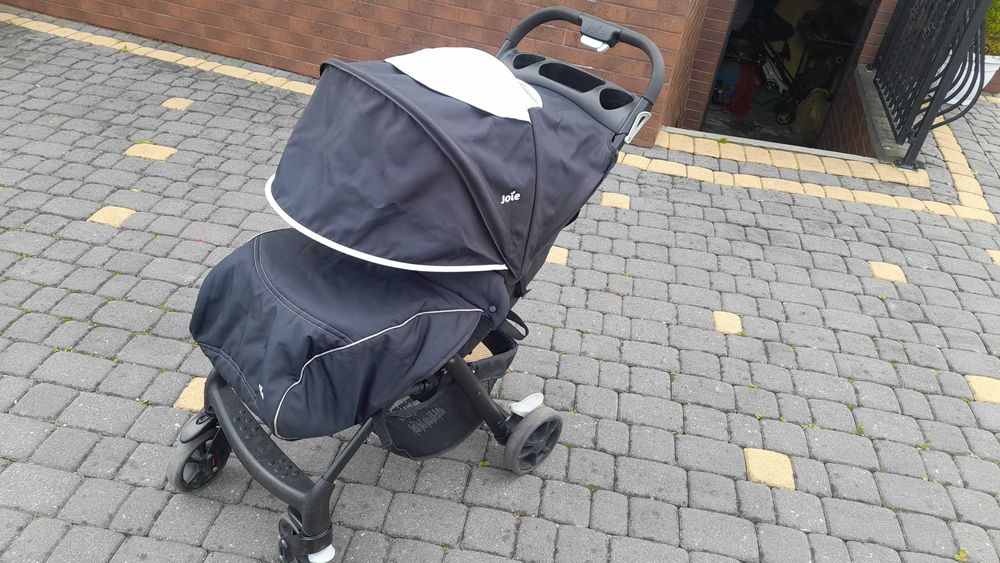 Spacerówka dziecięca Joie