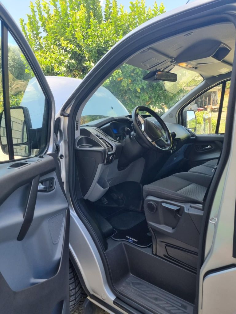 Ford Transit Custom 9 lugares