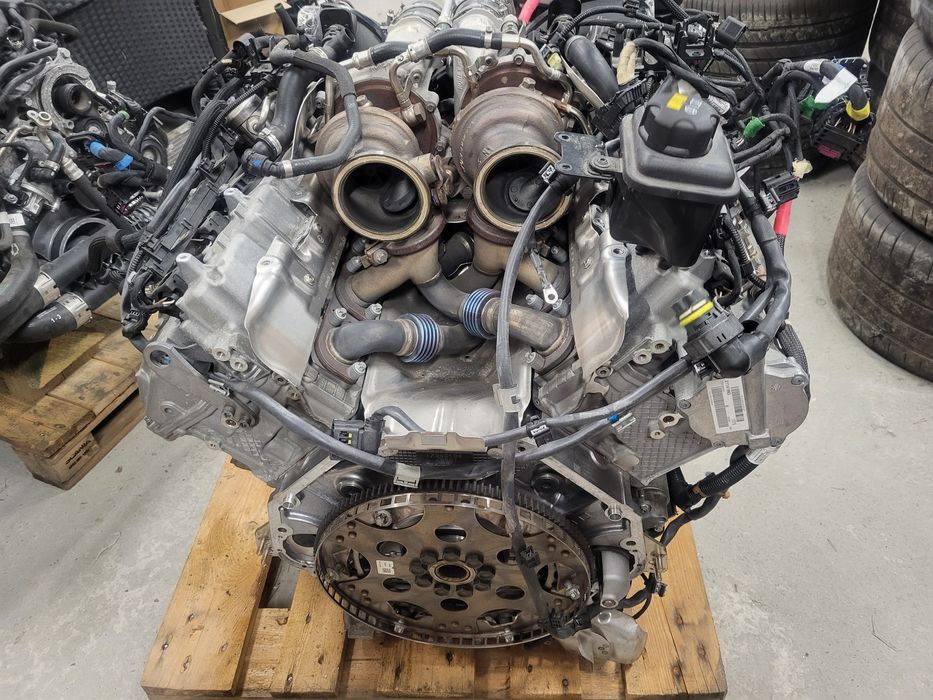 Silnik bmw m5 f90 G30 m8 f92 f93 4.4 v8 600km 625km Kompletny