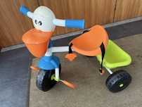 Triciclo Chicco com pega