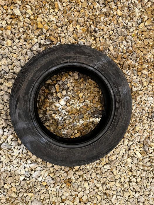 Komplet 4 opon Nokian 205/60R16 96H XL WP40 – używane