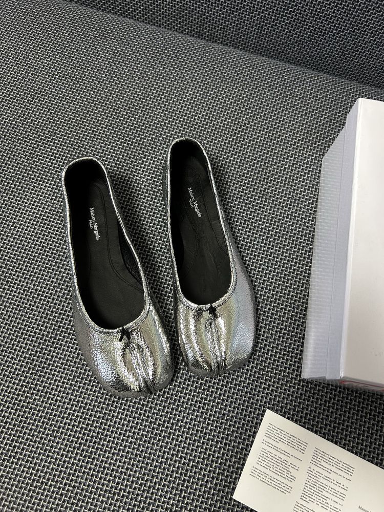 Сріблясті балетки MAISON MARGIELA Tabi Broken Mirror Ballerina 35-40