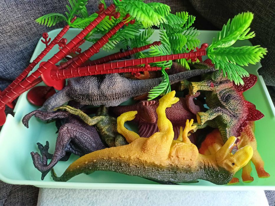 Zabawka Świat Dinozaurów komplet