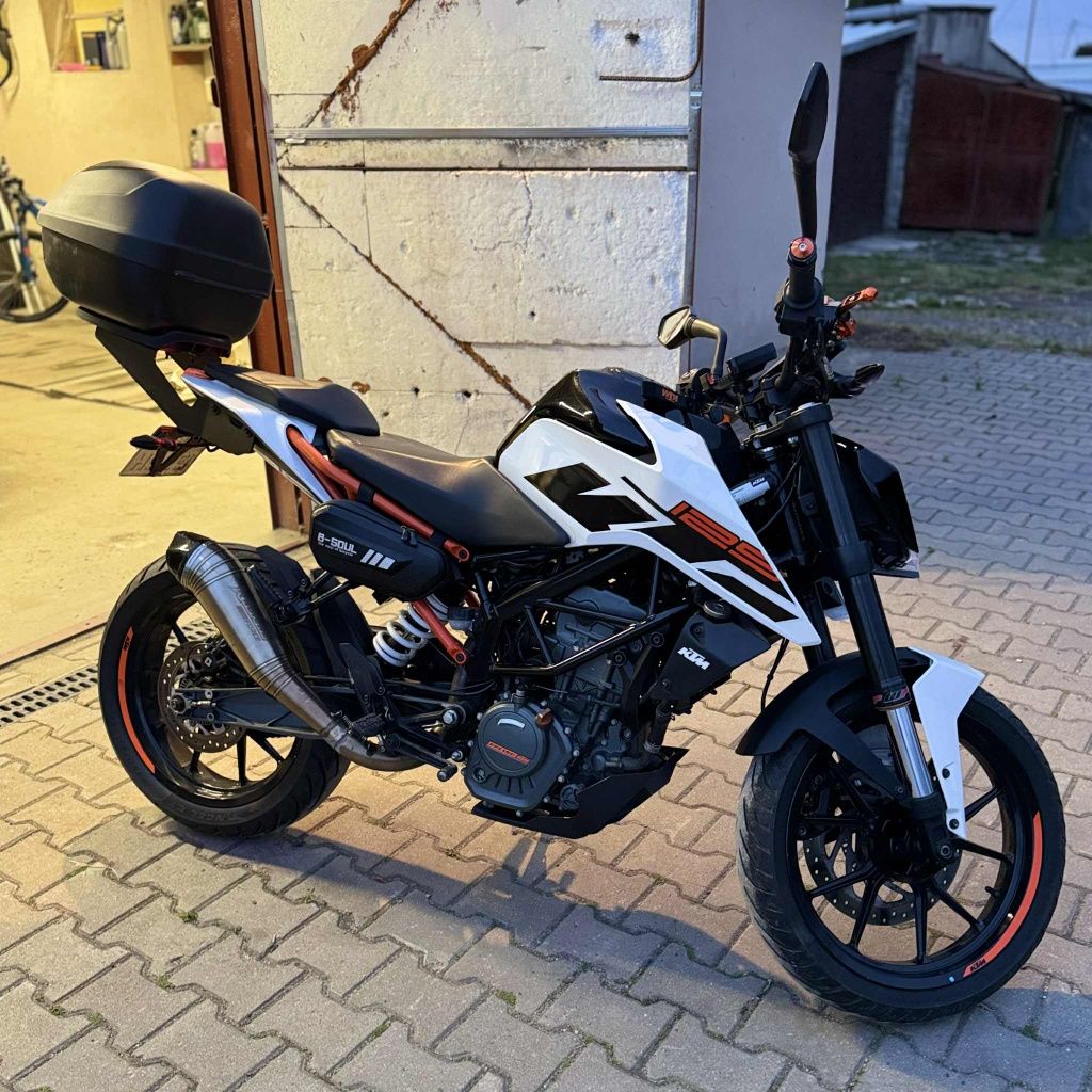 Sprzedam Ktm Duke 125 KAT B