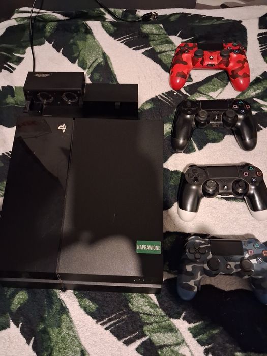 Sony PlayStation 4