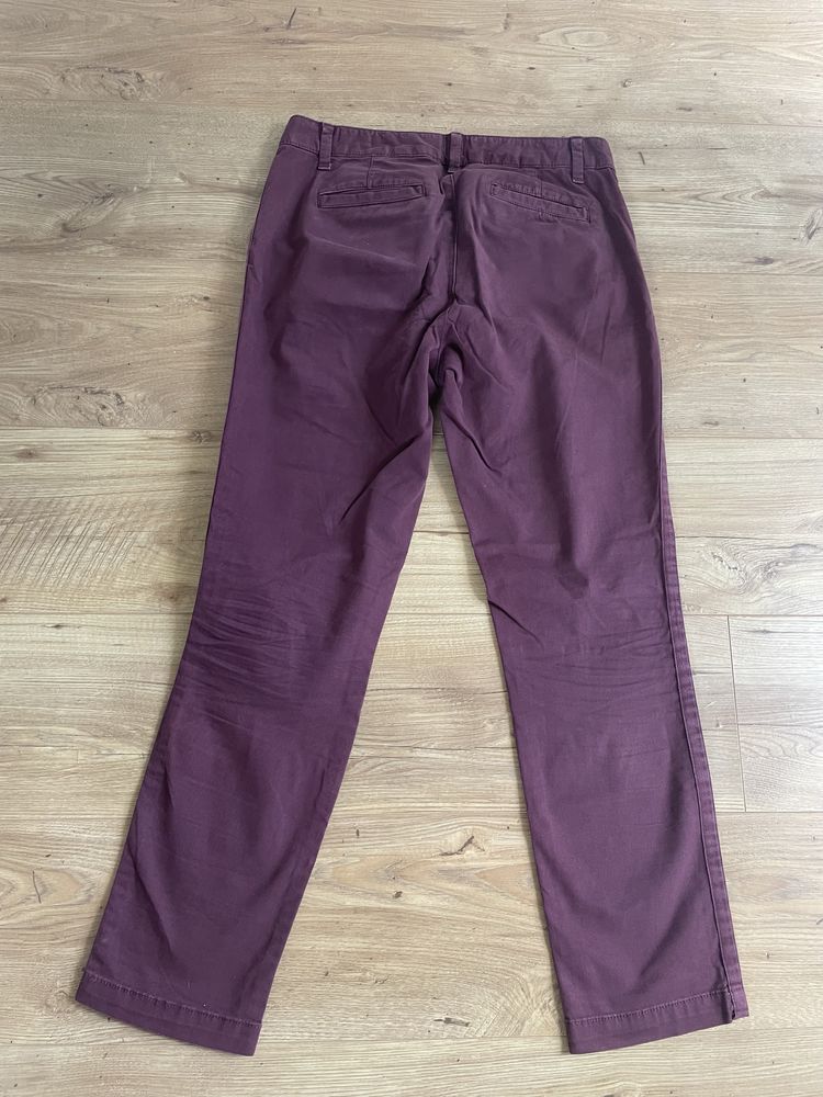 GAP 04 Girlfriend chino rozm. 36.