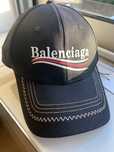 Cap Balenciaga novo