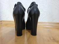 Туфлі шкіряні жіночі чорні, 38 розмір