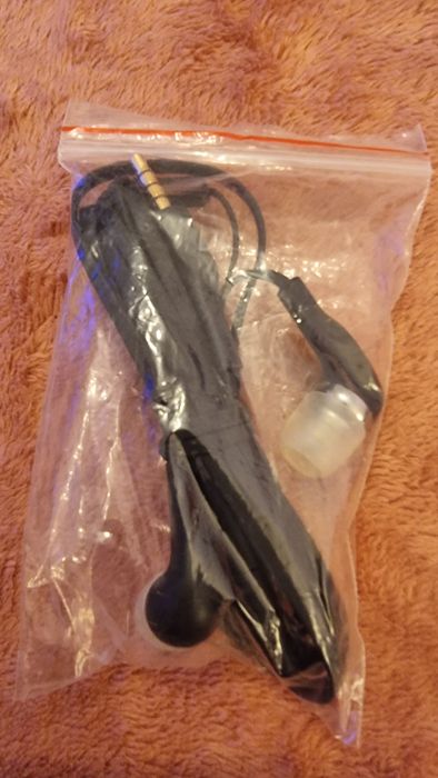 Auriculares com Fio SAMSUNG, NOKIA, LG, Novos por estrear