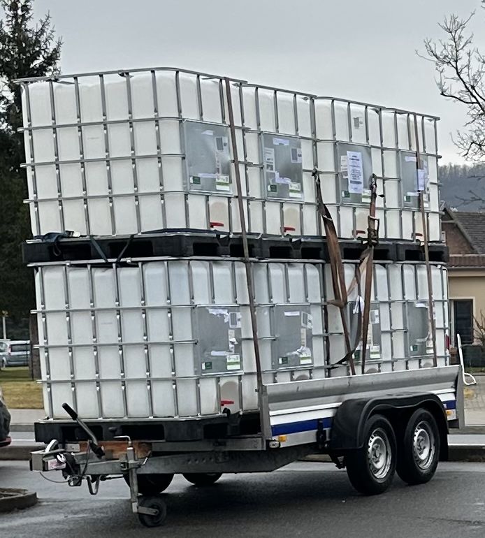 Zbiornik 1000 L typu mauzer ,