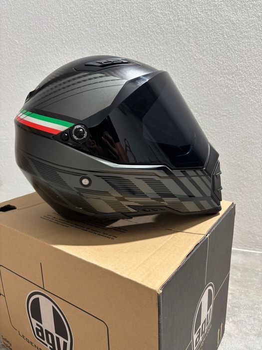 Capacete integral AGV AX-8 Naked Carbon