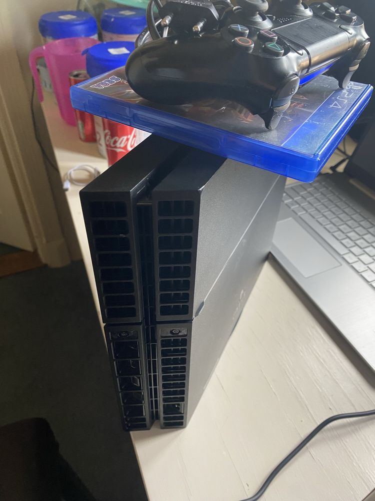 Plastation 4 1tb