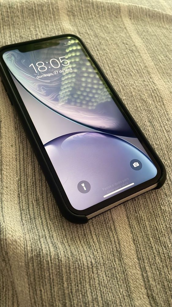 iphone xr em bom estado