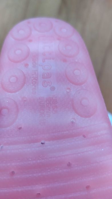 Attipas - Tamanho 21.5