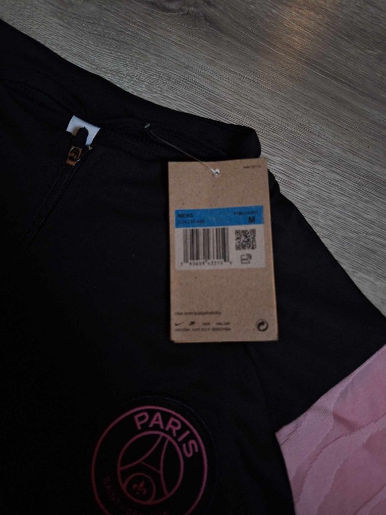 Czarny dres nike psg w rozmiarze M