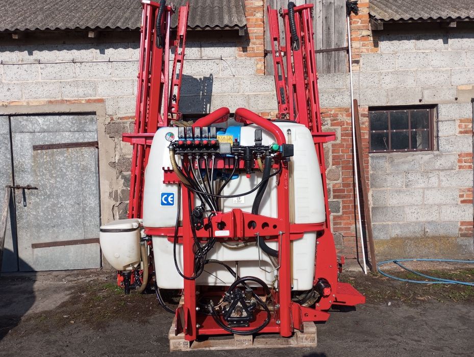 KUHN Atasa 2011r opryskiwacz zawieszany