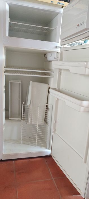 Conjunto estante+frig+cong.