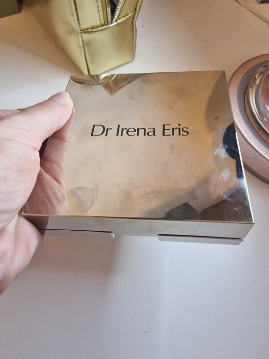 Irena Eris - paleta do konturowania twarzy design and define
