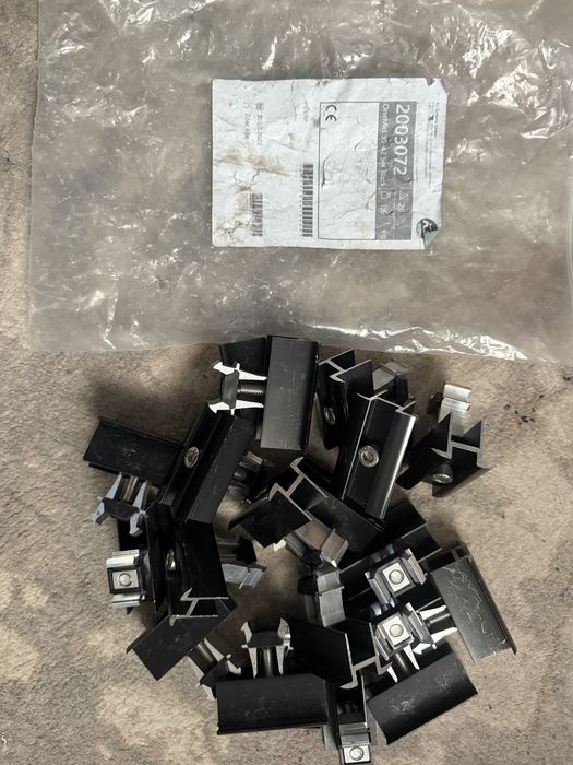 Кріплення для сонячних панелей в комплекті 30-42 ми Німеччина