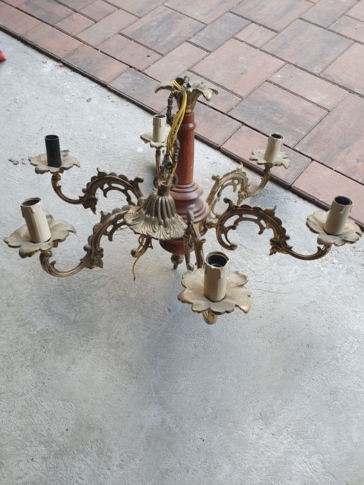 Żyrandol mosiężny