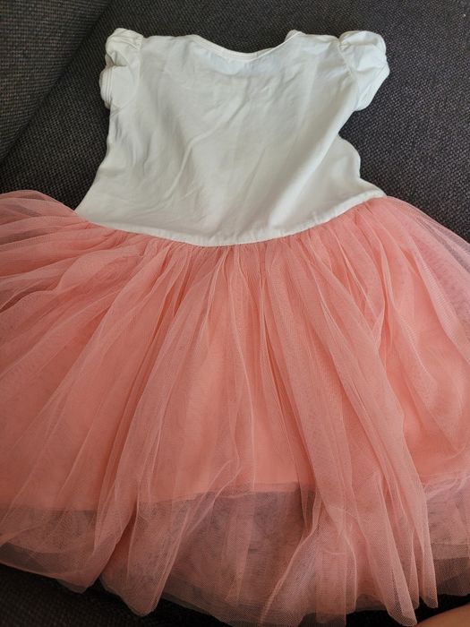 Sukienka 110 z tiulem