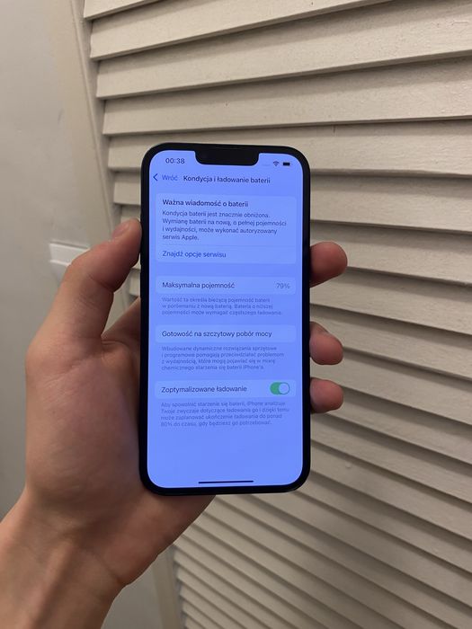 iPhone 13 79% kondycja baterii