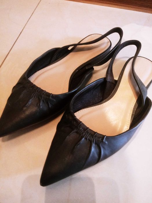 Buty z odkrytą piętą