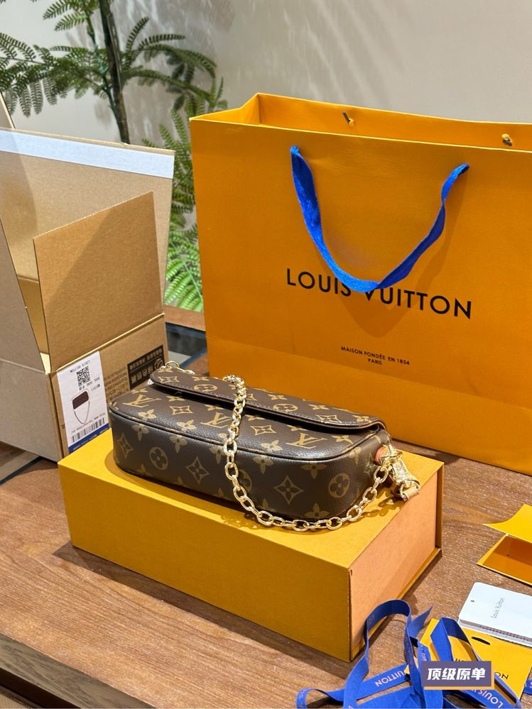 Сумка Louis Vuitton жіноча луі вітон